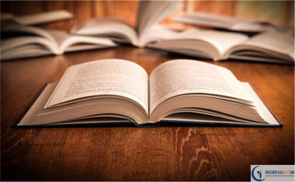 2022年巴中市中考滿(mǎn)分作文預(yù)測(cè)范文:走著走著花就開(kāi)了 2022年巴中市中考滿(mǎn)分作文預(yù)測(cè)范文:走著走著花就開(kāi)了